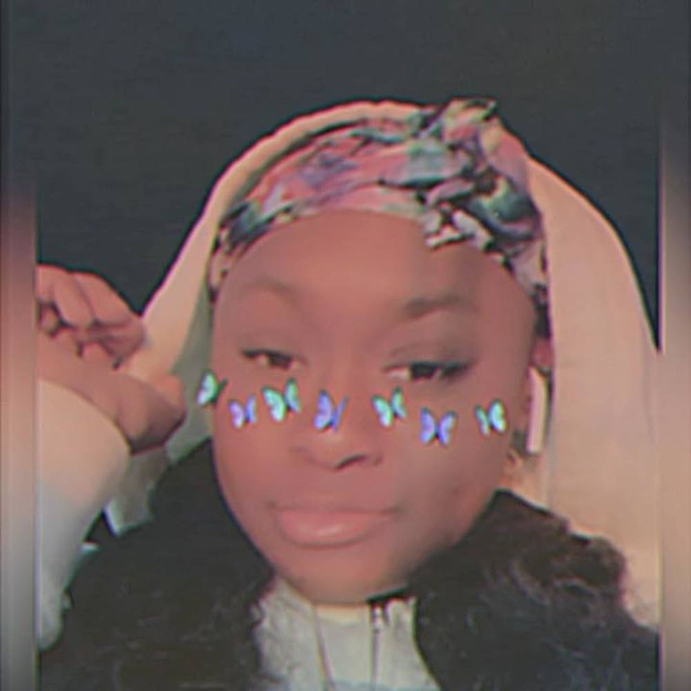 Meet your Posher, Ayanna